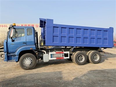 Sinotruk HOWO NX 6x4 Muldenkipper